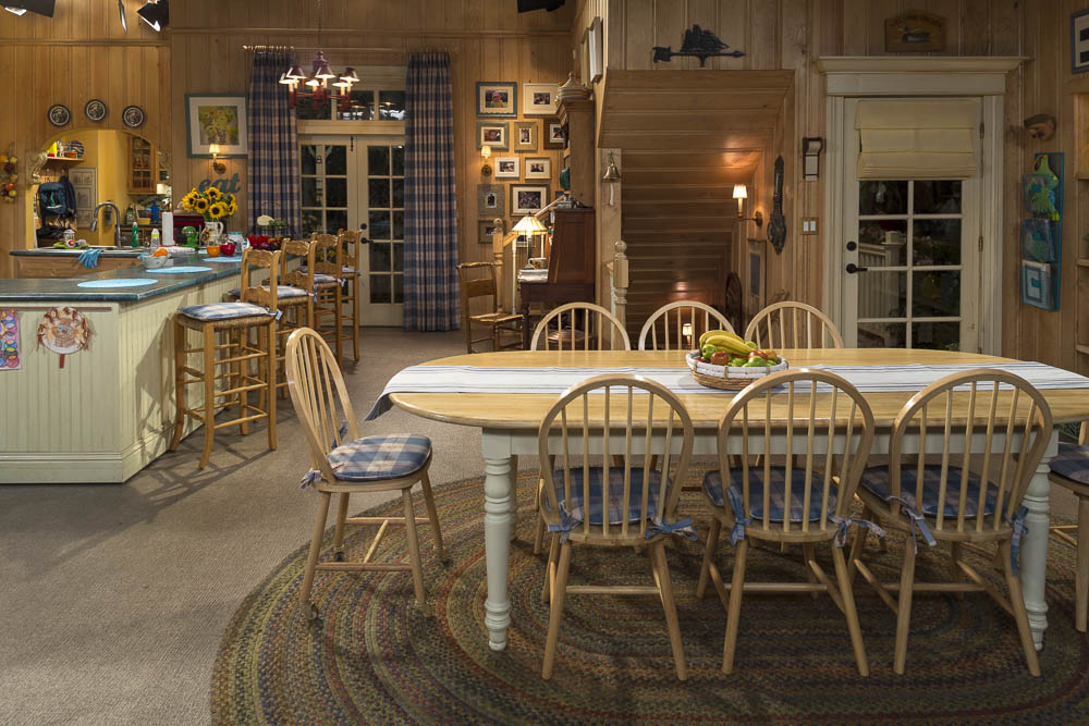 How Fuller House Set came to life, thanks to production ...